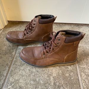 Magellan Outdoors Boots Sz 10